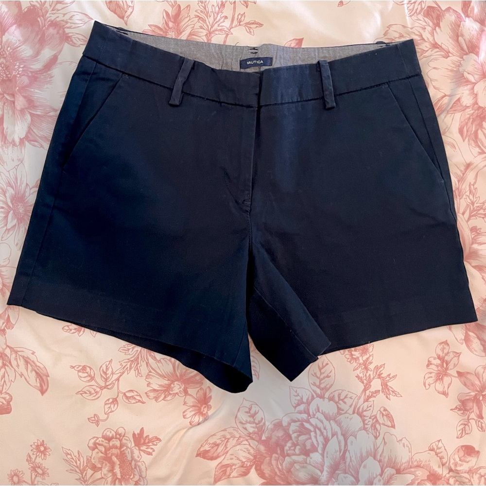 Nautica short size 8 in True Navy